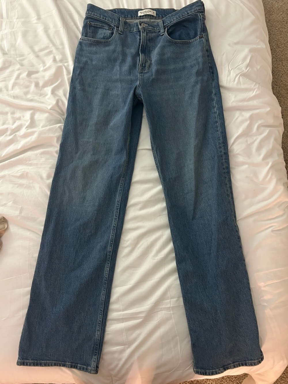 Abercrombie & Fitch High Rise 90’s Relaxed Blue Jean